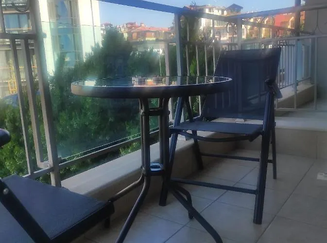 In Sun Waves * بورغاس